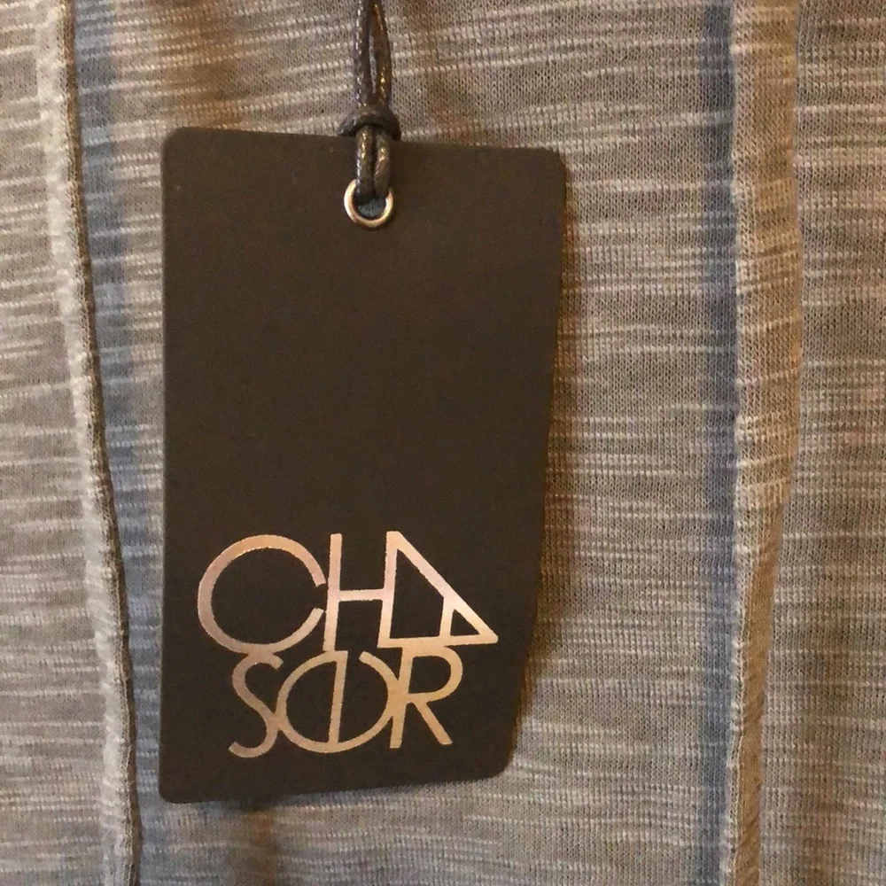 Chaser hooded shirt shirt size Small New!
